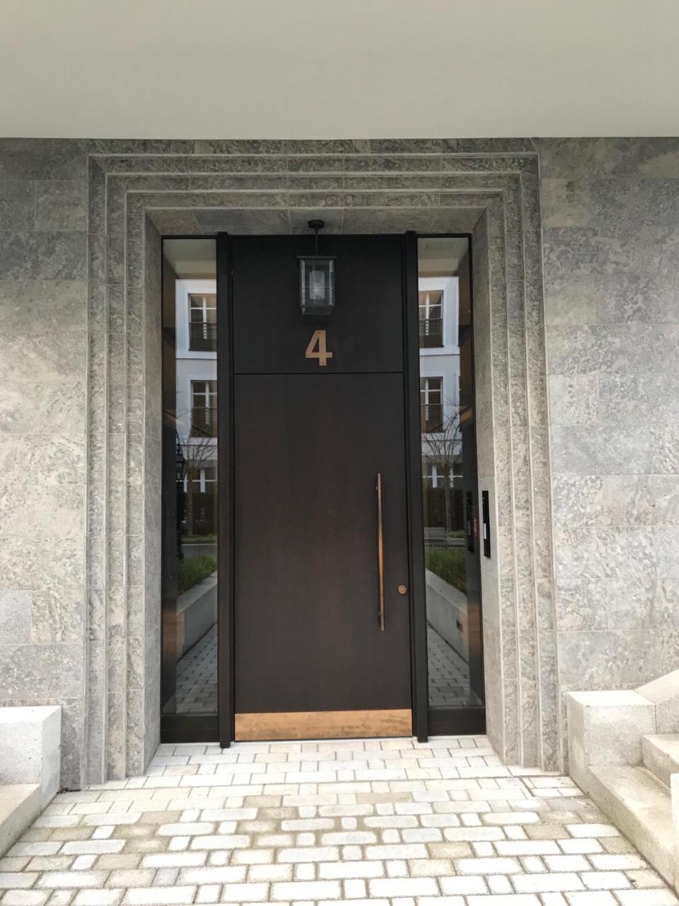 Luxury Apartment In Andreas Quartier Düsseldorf Exteriör bild