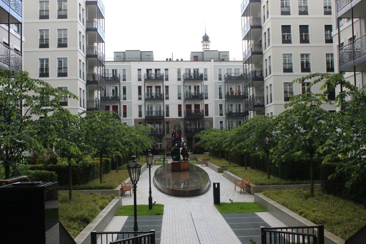 Luxury Apartment In Andreas Quartier Düsseldorf Exteriör bild